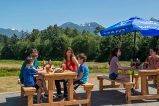 Executive Suites Hotel and Resort, Squamish - 1