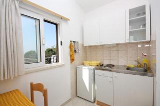 Apartments with a parking space Maslinica, Solta - 5184 - 3