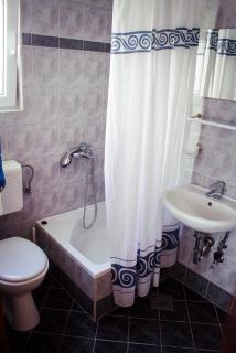 Apartments and rooms by the sea Podgora, Makarska - 11894 - 3