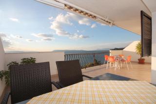 Apartments by the sea Tucepi, Makarska - 2694 - 2
