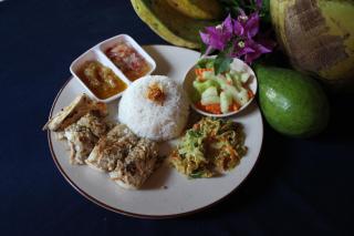 Blue Star Bungalows & Cafe - Amed - 8