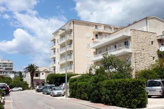Apartments by the sea Makarska - 6880 - 4