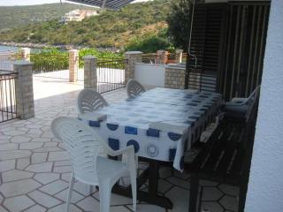Apartments by the sea Maslinica, Solta - 774 - 8