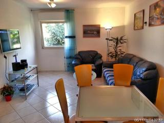 Apartments with WiFi Split - 12661 - 1
