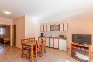 Family-friendly apartments with swimming pool Privlaka, Zadar - 12922 - 5