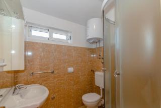 Family-friendly apartments with swimming pool Privlaka, Zadar - 12922 - 2