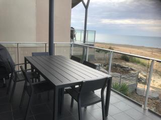 Penneshaw Oceanview Apartments - Penneshaw - 4