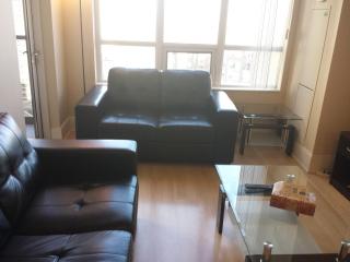 BEST LOCATION/SPECTACULAR VIEW 2 BEDROOMS FURNISHED CONDO S/L RENT - Mississauga - 2