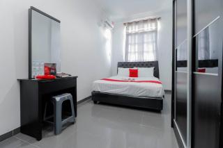 RedDoorz Plus near Batam City Square - Batam Center - 3