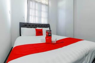 RedDoorz Plus near Batam City Square - Batam Center - 6