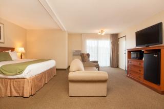 Best Western Plus Rivershore Hotel - 8