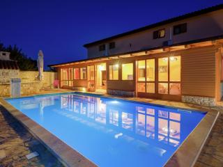 Magnificent Holiday Home in Istria - Barbariga - 0