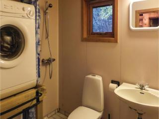 Gorgeous Home In Vallavik With Wifi - Vangsbygd - 2