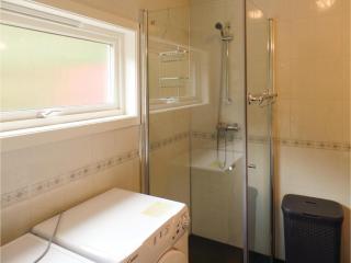 Amazing Apartment In Lindesnes - 1