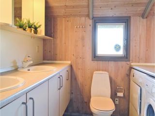 Gorgeous Home In Hvide Sande With Sauna - Bjerregård - 3