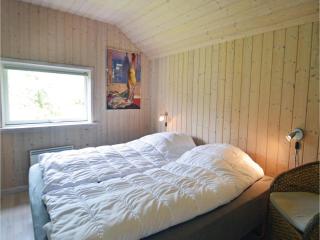 Four-Bedroom Holiday Home In Vaggerlose - 3