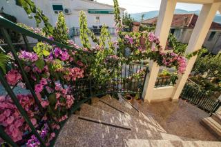 Apartments by the sea Arbanija, Ciovo - 1122 - 2