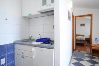 Apartments by the sea Sucuraj, Hvar - 3589 - 1