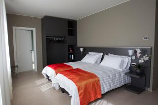 Zara Rooms & Suites - Suzzara - 7