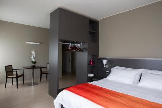 Zara Rooms & Suites - Suzzara - 2