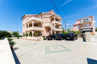 Apartments Biserka - Novalja - 9