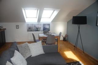 Amazing Angie's Apartment - Praga - 4
