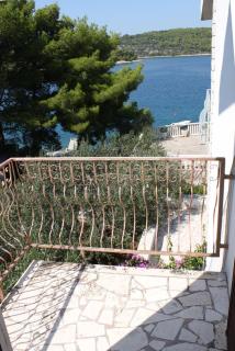 Apartments by the sea Necujam, Solta - 5162 - 9