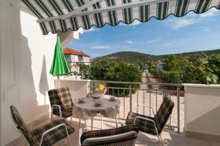 Apartments by the sea Vinisce, Trogir - 6015 - 8