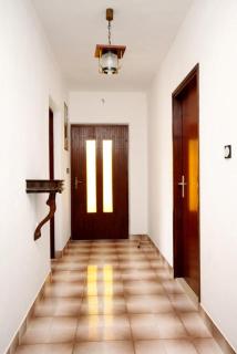 Apartments by the sea Vinisce, Trogir - 6015 - 5