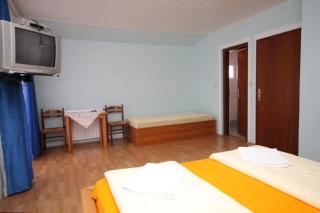 Rooms with a swimming pool Peroj, Fazana - 2235 - Peroj - 3