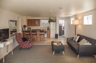 Water & City Lights Studio - Tauranga - 4