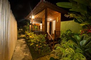 Amora Hut's - 9