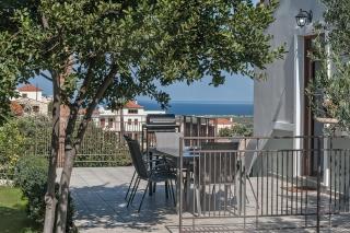 Apithano Heated pool on demand - 8