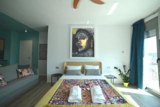 Mazi7thFloor #3 - 7