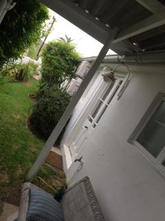 Breeze Inn Guesthouse - Kiddʼs Beach - 6