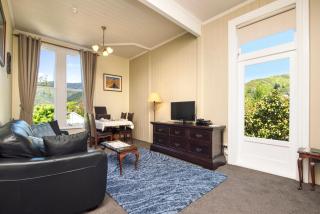 Sennen House Boutique Accommodation - Picton - 5