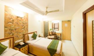 Treebo Paradise - Ahmedabad - 0