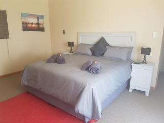 6 On Capella Guesthouse - 6