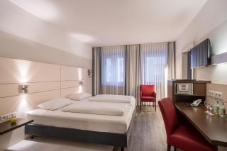 Ferrotel Duisburg - Partner of SORAT Hotels - Duisburg - 0