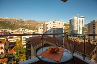 Apartment lora - Budva - 1