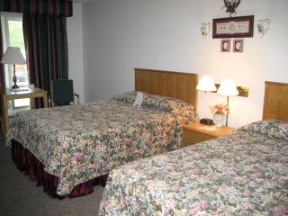 Budget Host Inn - Ironwood - 8
