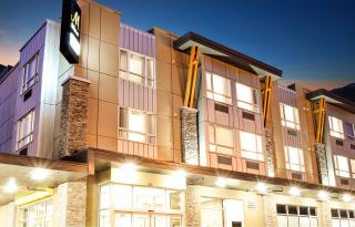MStar Hotel - Kitimat - 9