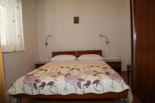 Apartments by the sea Milna, Hvar - 12244 - Milna - 3