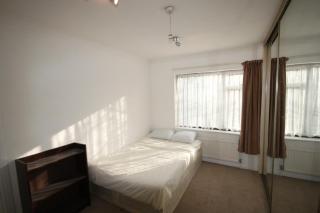 Hill Crescent - London - 6