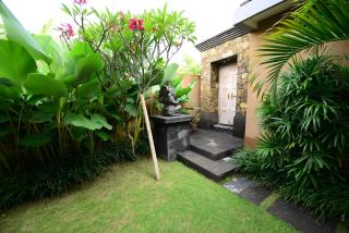 Surya Guest House Sanur - Sanur - 1