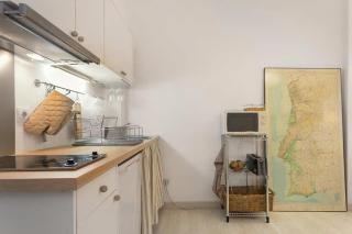 white fabrica house - Porto - 7