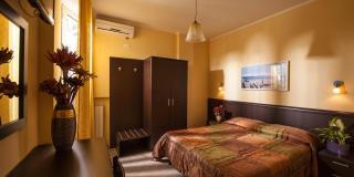 Hotel Il Cavaliere Nero - Tirrenia - 8