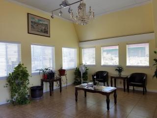 Economy Inn Fresno Yosemite - 1