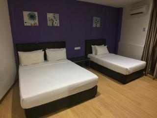 Padungan Hotel - Kuching - 1