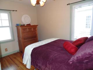 Covered By Faith Rentals -Storybook Home - Rochester - 4